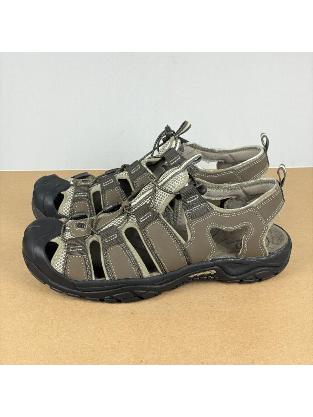 Skechers Journeyman Safari Sandals Mens 13 Tan Bungee Lace Closed Toe Hiking